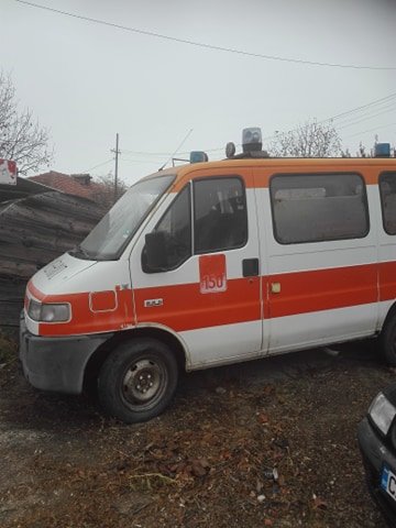 Momchentse pochina pri stranni obstoiatelstva. Sestrichkata mu e s opasnost za jivota