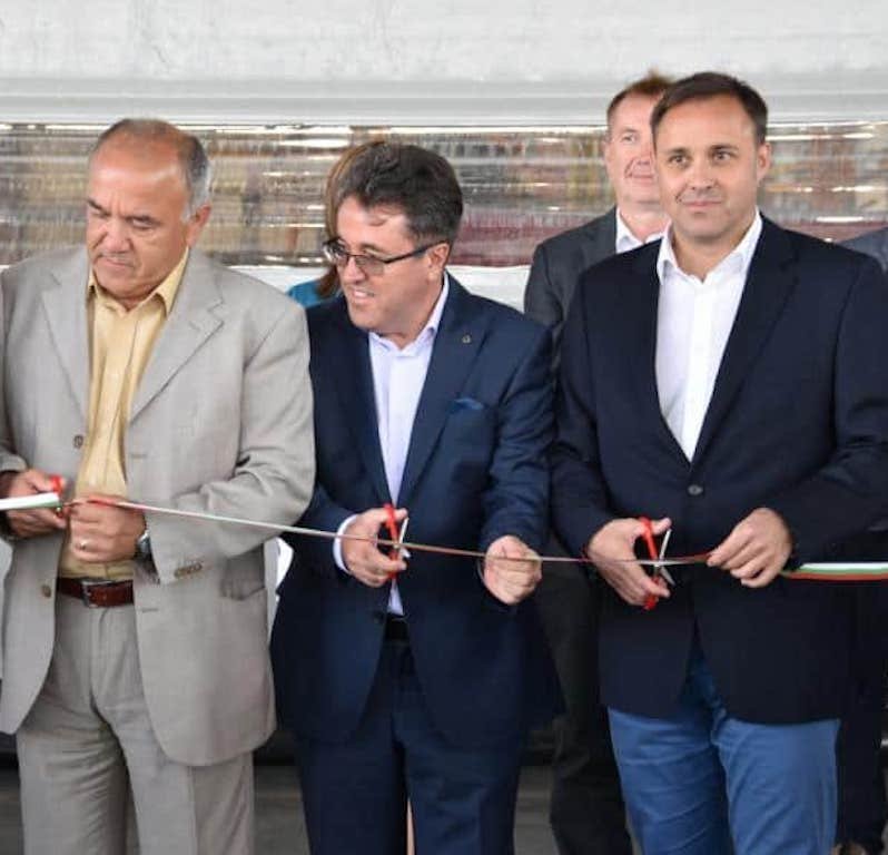 рязане на лента