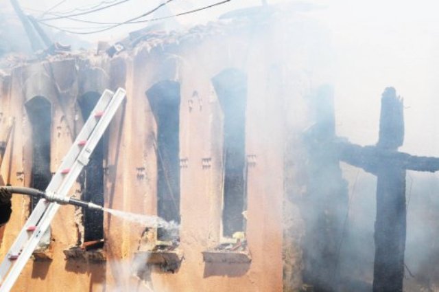 Dramata s izgorialoto semeistvo e potresavaschta