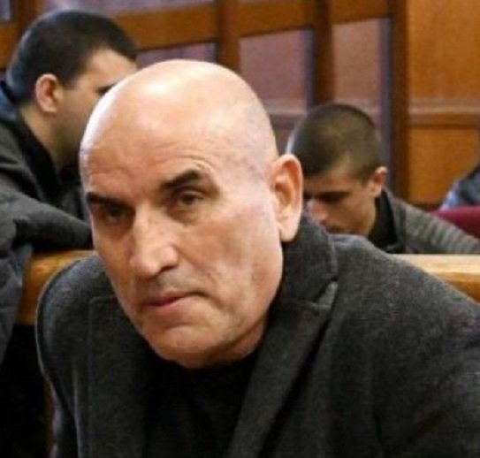 За ремонт и рехабилитация на уличната мрежа община Бяла Слатина ще получи 1,5 млн. лева, а община Хайредин 350 000 лева. 3 619 525 лева са предвидени за Община Козлодуй, като средствата са за ремонт на централния площад в града и възстановяване на сградата на Народно читалище „Яким Деспотов” в с. Гложене. 1,5 млн. лв. ще бъдат преведени по бюджета на община Оряхово за ремонт на пътна инфраструктура и архитектурния паметник „Екемджиевата къща”. Община Борован получава средства в размер на 460 729 лева за ремонт на кметството и културно-просветния дом в с. Нивянин. Близо 600 000 лева са отпуснати и за община Роман, като парите са предвидени за изграждане на спортни игрища и благоустрояване на дворното място на СУ „Васил Левски”. С отпускането на допълните средства правителството за пореден път показва ангажираността си към решаване на проблемите на хората от област Враца.