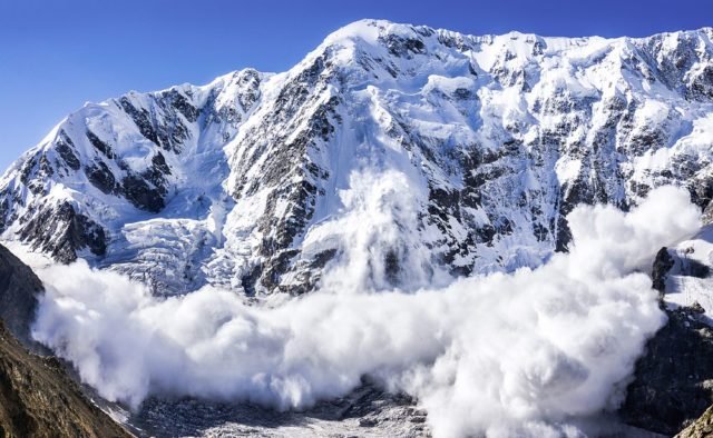 Nameriha martav izdirvania pod lavinata v Pirin