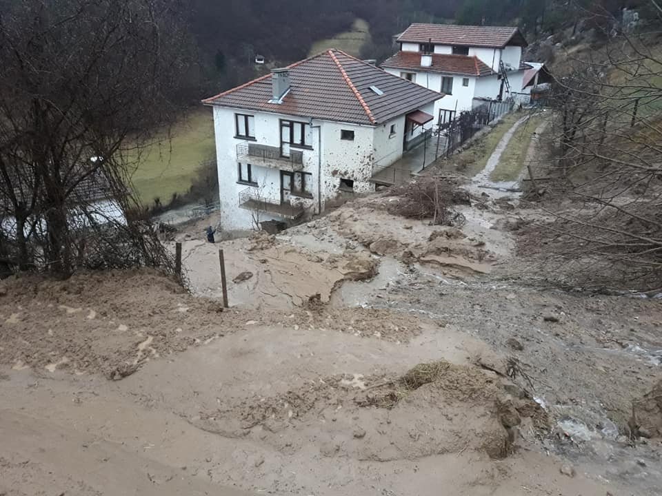 Sniag I dajd sazdadoha bedstveni situatsii