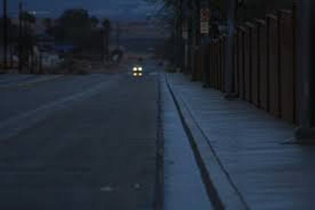 Ograbiha 17-godishno momiche