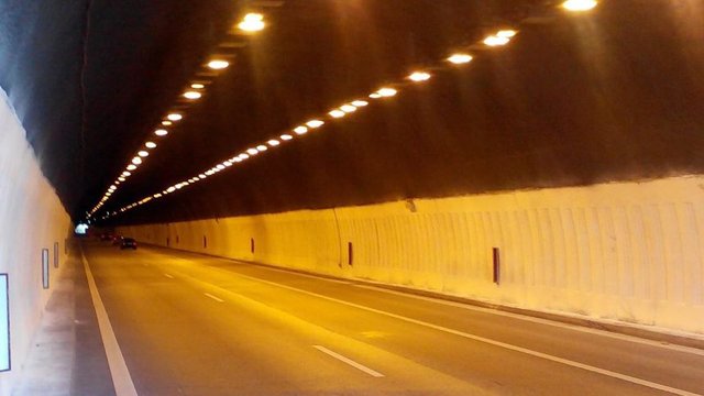 Patuvame s povisheno vnimanie dnes zaradi remonti I vremenni chastichni zalediavania