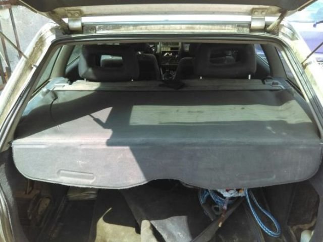 Nadziratel vozel droga nadrusan