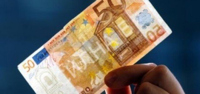 Baba opita da zastiti vnuka si s podkup