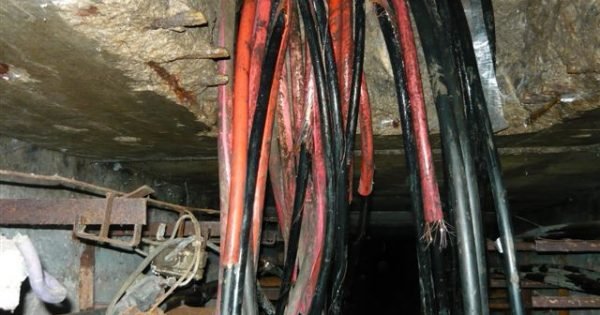 Apash tarshuval v Dvora na baba dokato tia spi