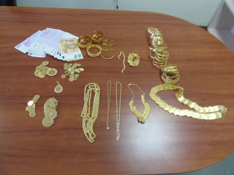 Globa nad 50 bona shte plati avstriets, nezakonno prenasial zlato I pari prez Bulgaria