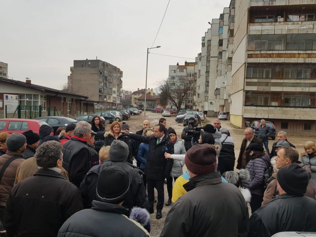 Losha infrastukura sreshtna kmet I grajdani