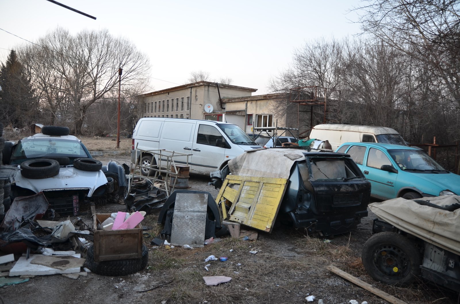 Razbiha depo za razfasovane na koli