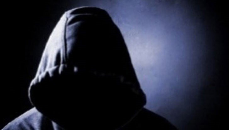 Razsledat hlapak za reket