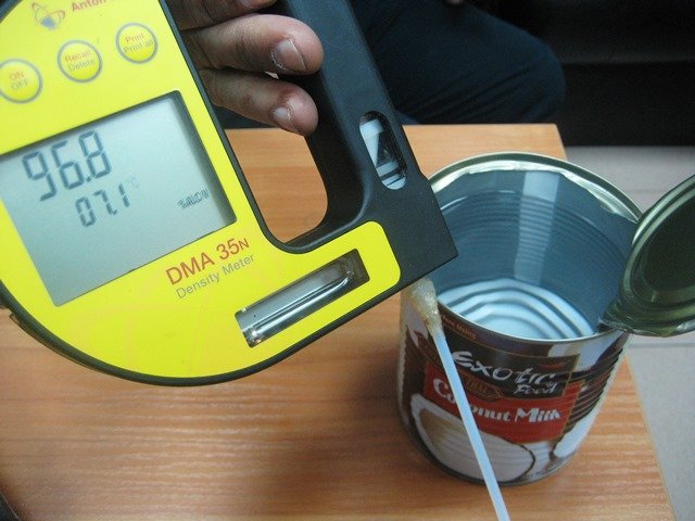 Opitaha da prekarat prez granitsa nad 7 tona spirt, zapechatan v konservi