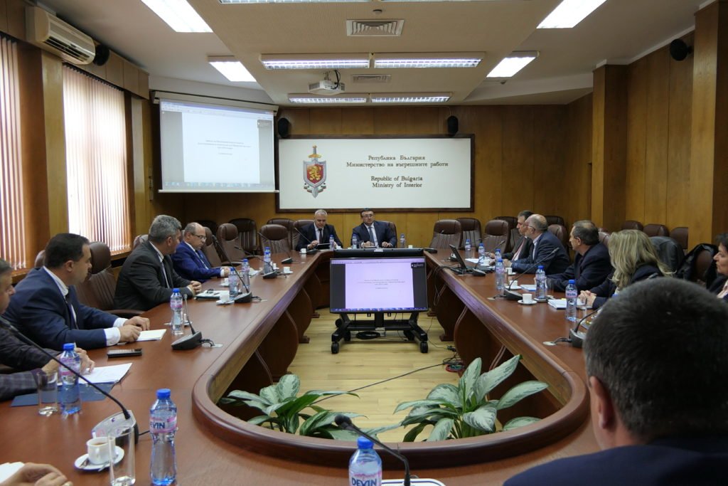 Iskat nad 33 miliona leva za bedstvia