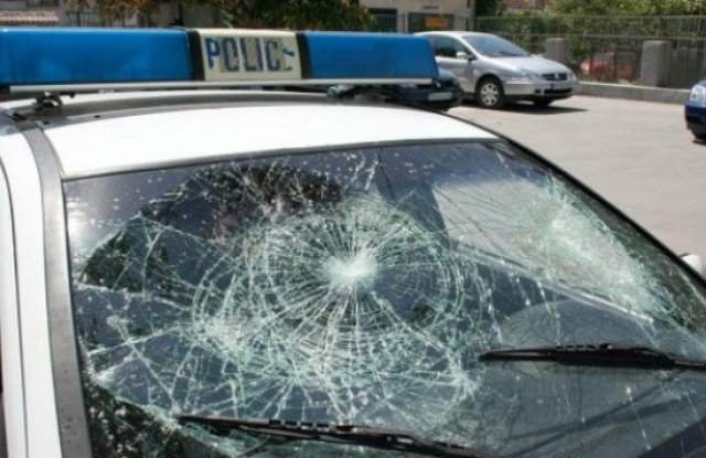 Petima tarkat narovete v aresta zaradi potroshena patrulka