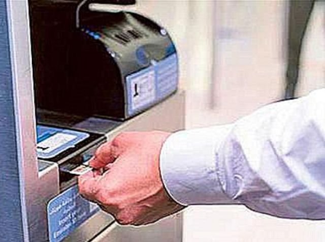 Sindikatite iskat do 3 godini 450 evro minimalna rabotna zaplata