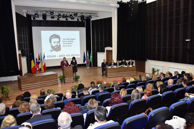 61702579_832999807069276_8122489077560770560_n