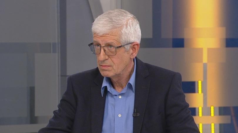 Izpraviat Rumen Ovcharov na podsadimata skameika