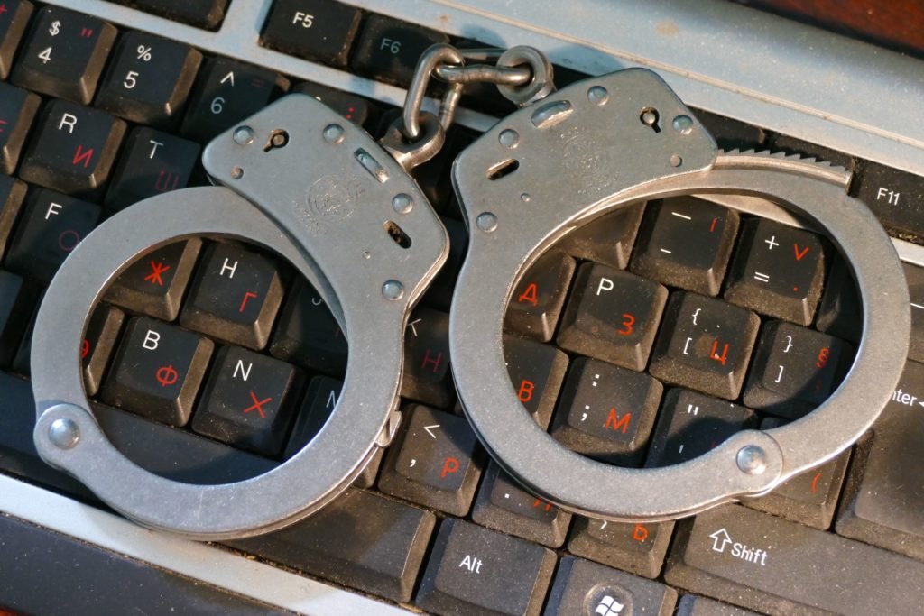 Perverznitsi eksploatirali detsa seksualno