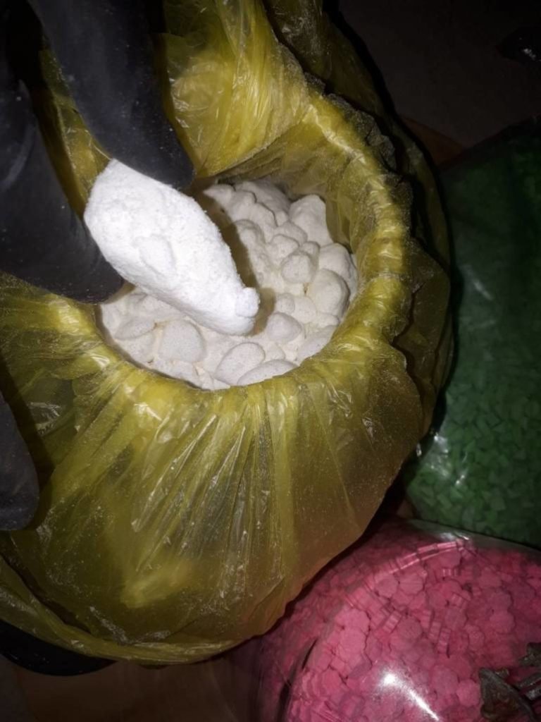 Spriaha iaka pratka s droga za milioni