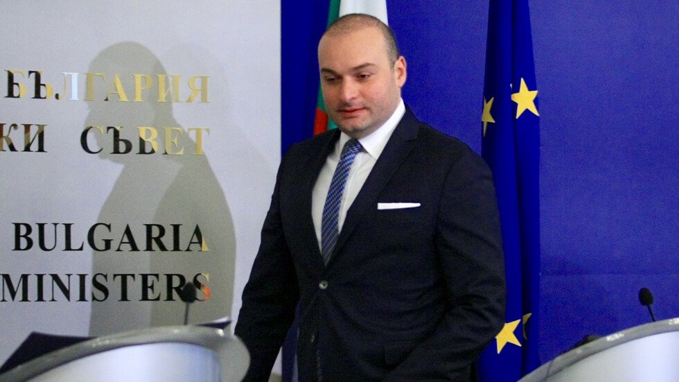 Premier podade ostavka, zashtoto si bil svarshil rabotata