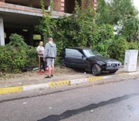 Sas zrelishten piruet kola de zabi v sgrada