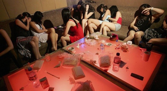 Evakuiraha 350 polugoli posetiteli na nosten klub