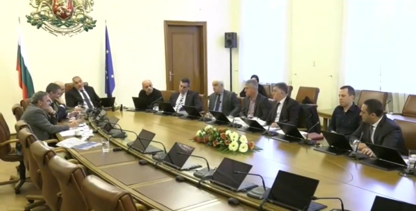 премиерът среща