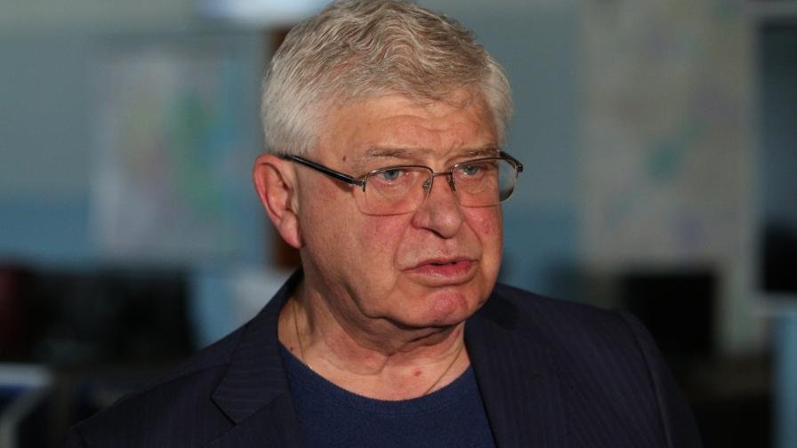 кирил ананиев министър