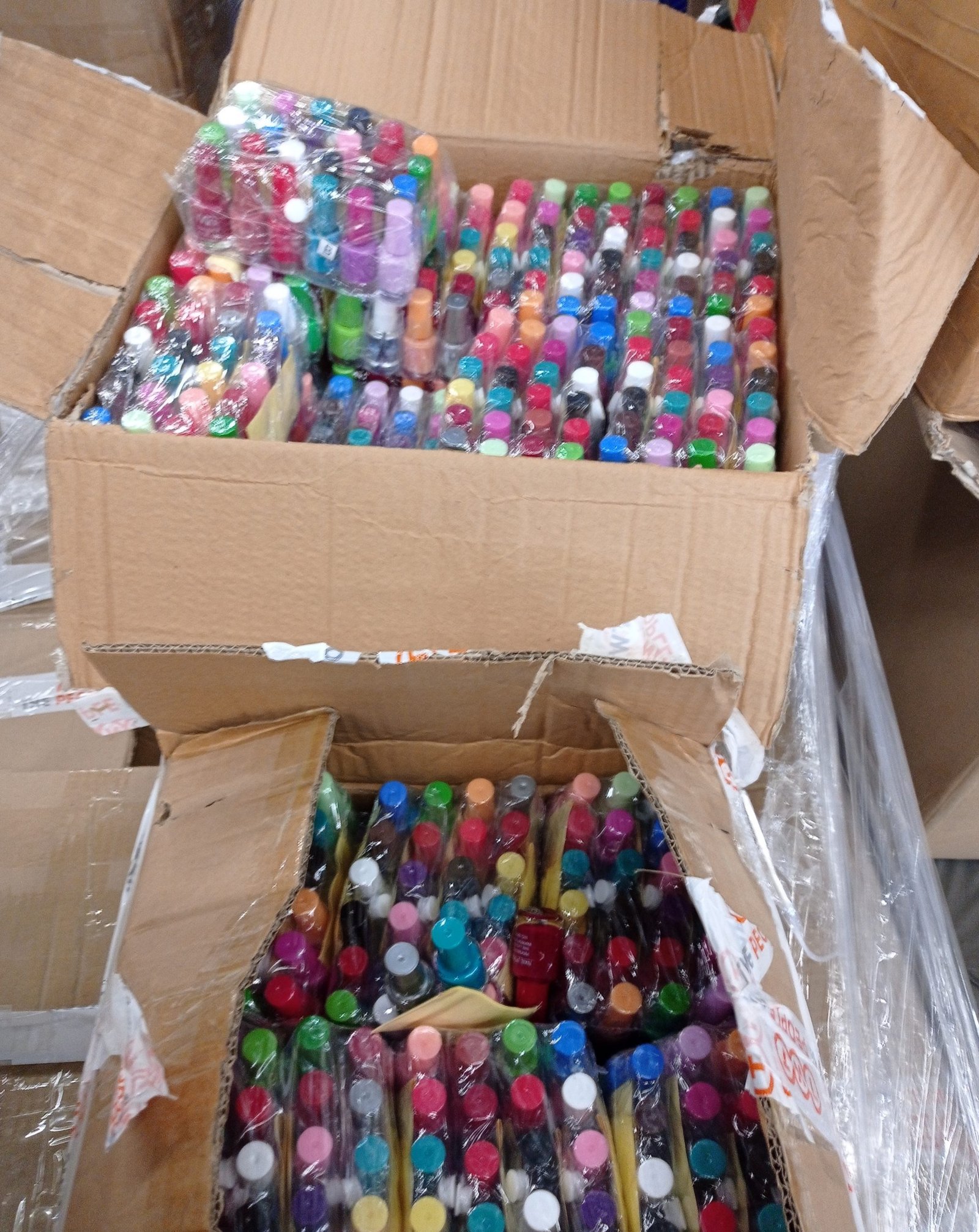 лакове за нокти