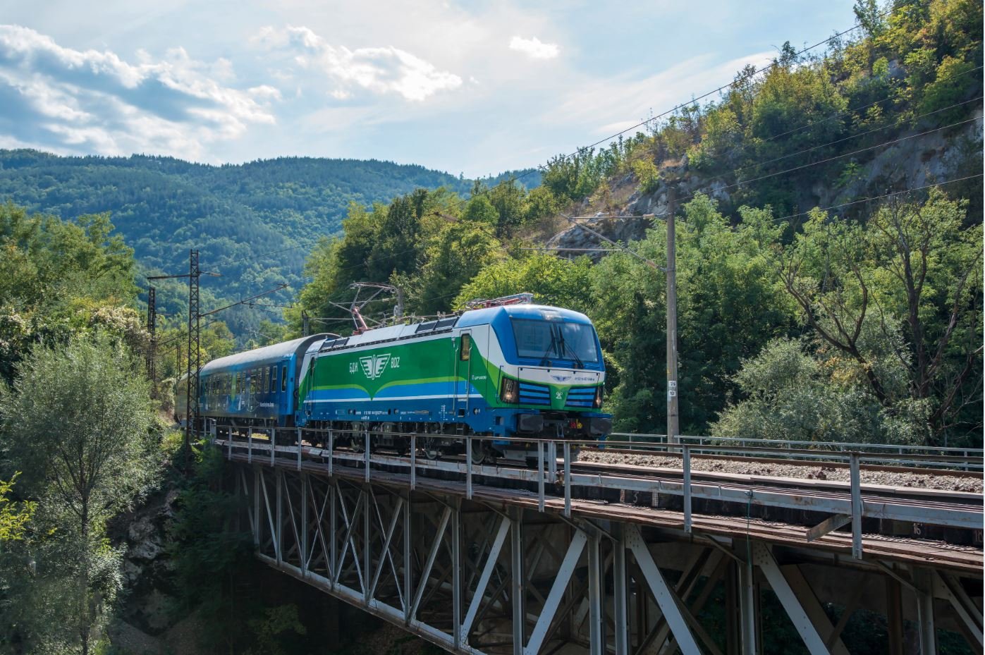 BDZ_Patnicheski prevozi_Vlak_Iskarsko defile