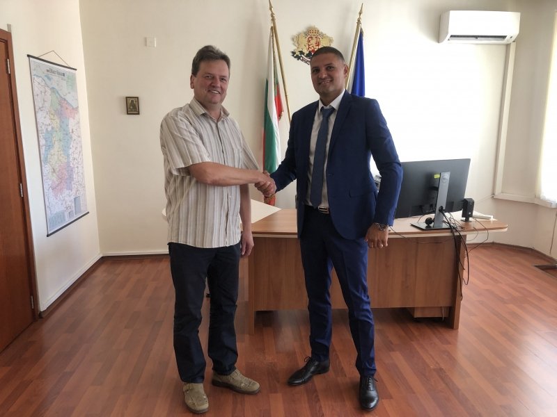 областен управител нов