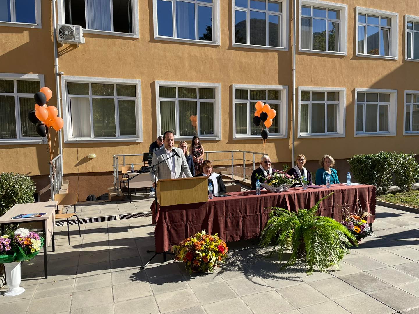 каменов дипломи