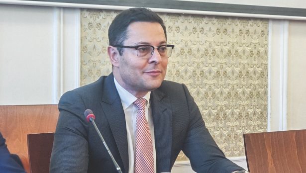 министър пулев иновации и растежа