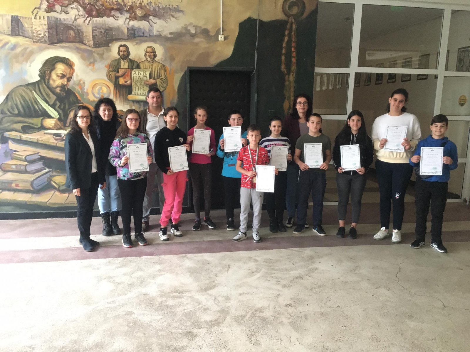 340145953_894166268358858_3290423888511293055_n