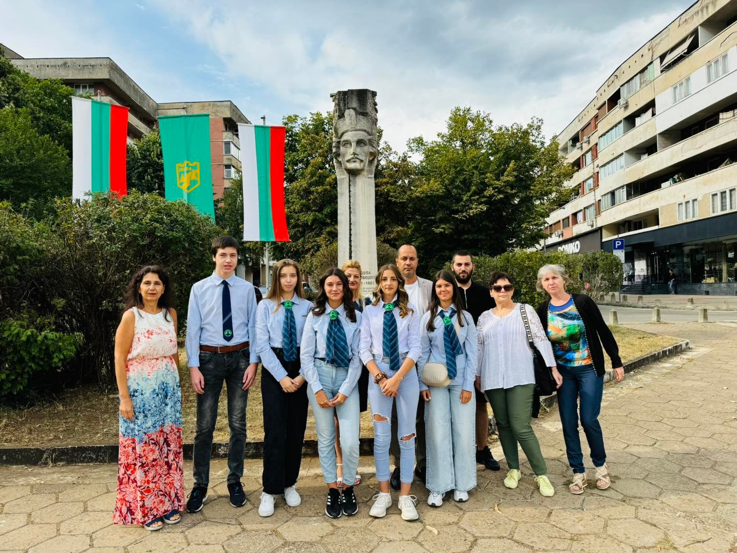 паметник никола войводов