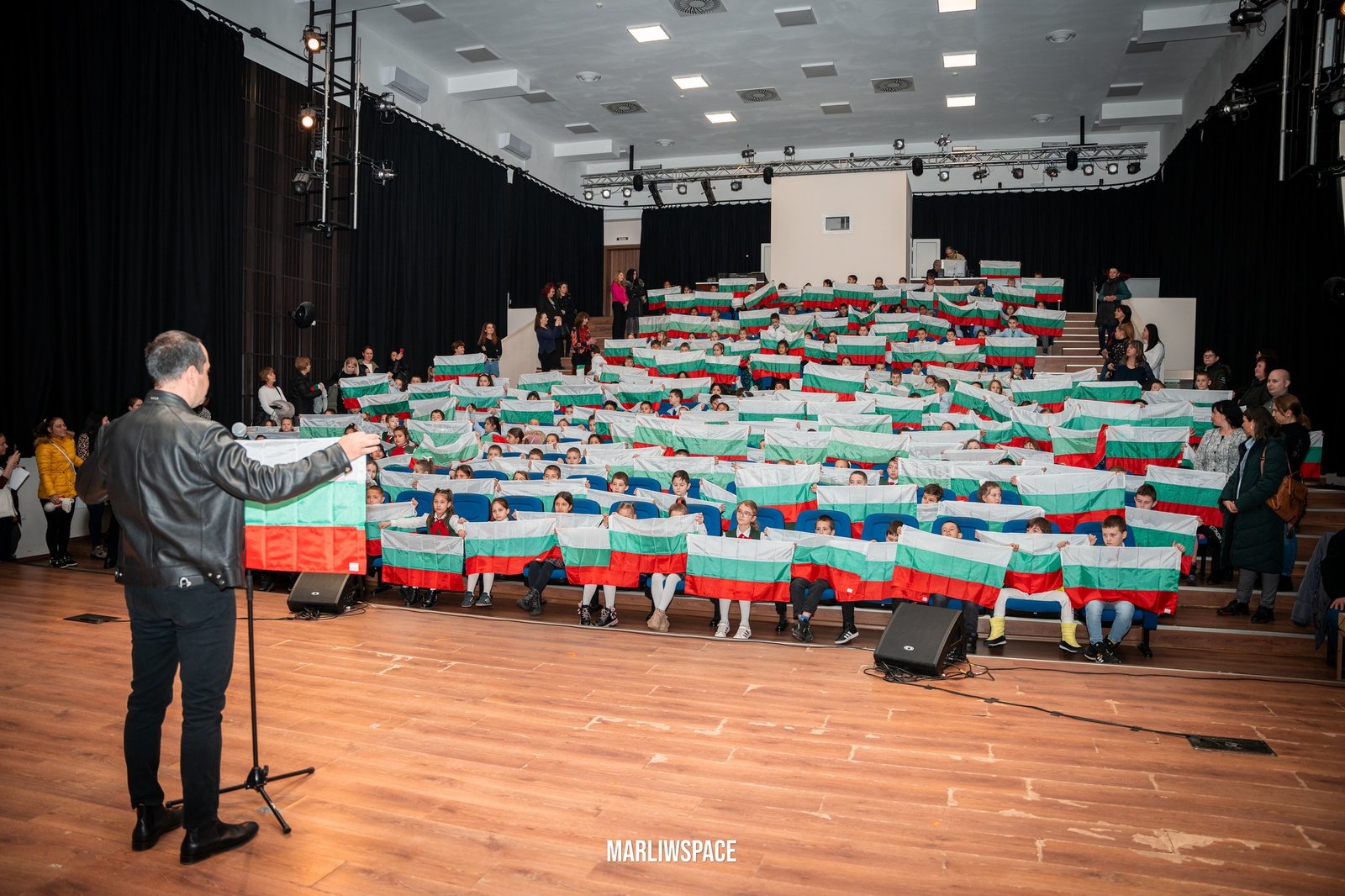 знамена враца деца